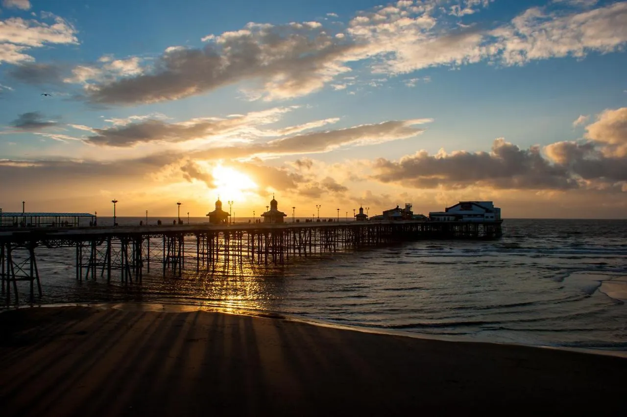 Rock Salt Studios Blackpool 0*,  Storbritannien